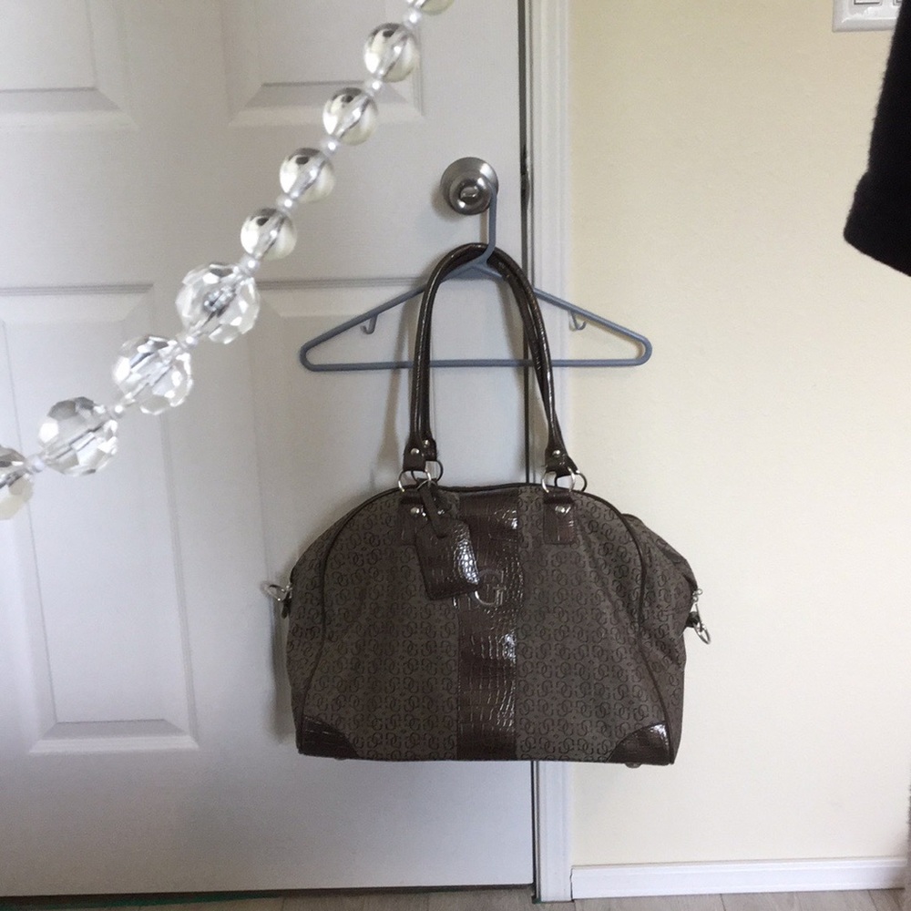 Guess travel bag